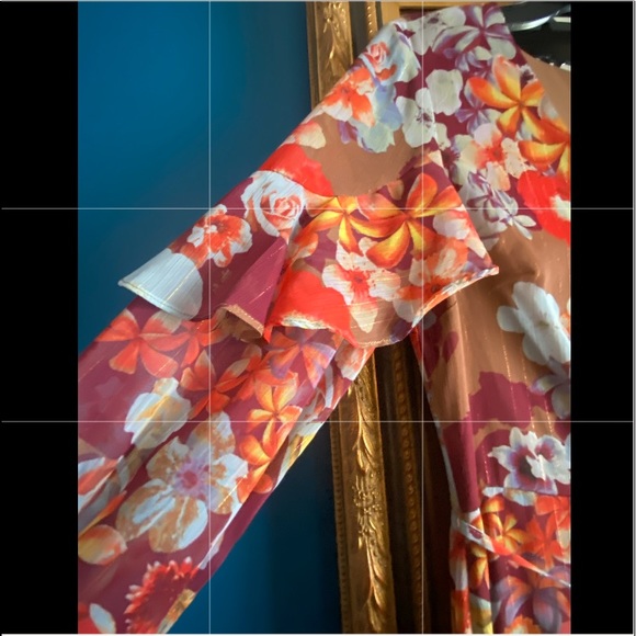 Adrianna Papell w/ additional ruffle on long sleeve dress. With Spaghetti belt. - Picture 3 of 5